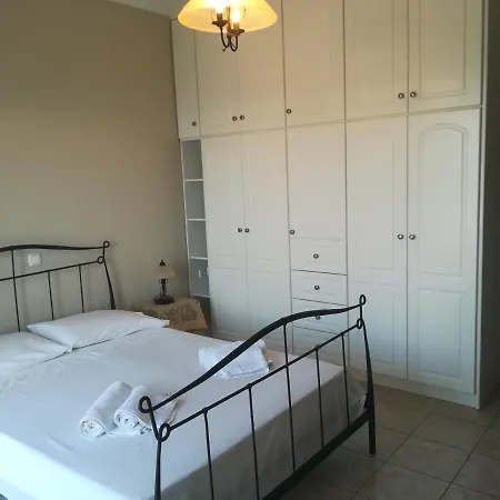 Holiday home Eleftheria Karavomylos