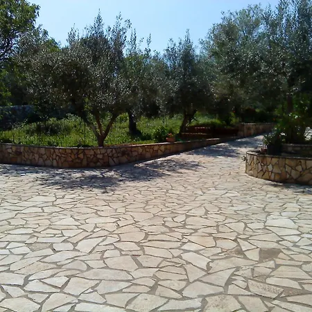Holiday home Eleftheria