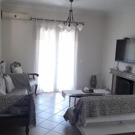 Holiday home Eleftheria